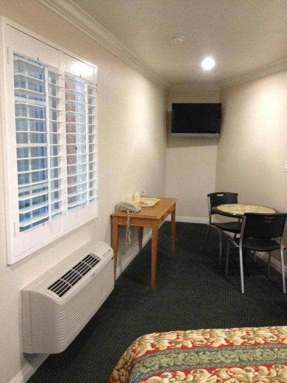 La Siesta Inn South Gate Bilik gambar